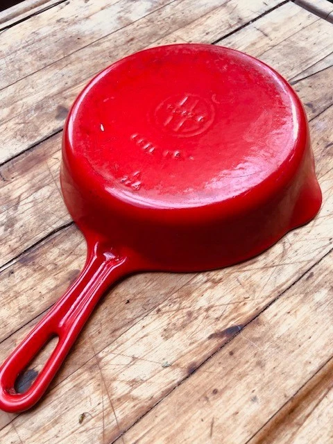 Griswold cast iron skillet #5 red and cream enameled