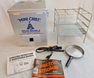 Vintage Luhr Jenson Mini Chief Space Saver 3 Home Electric Smoker Clean & Tested