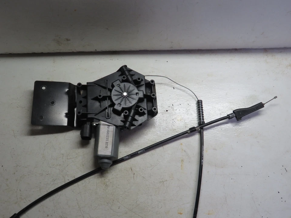 2005 Ford F150 MOTOR TRASEIRO DE JANELA DE VIDRO DESLIZANTE - Imagem 2 de 4