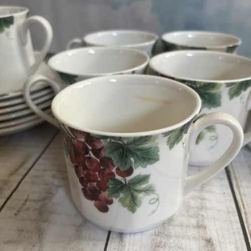 VTG 6 Royal Doulton VINTAGE GRAPE CUPS and SAUCER 1994 Fine China + Creamer - Picture 7 of 11