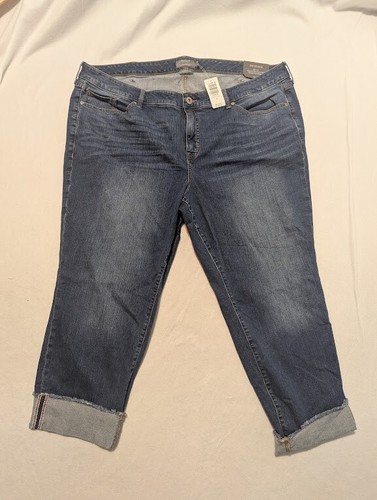 NWT! Torrid Denim Jeans Vintage Stretch Boyfriend Crop Size 24 Cuff Bottom