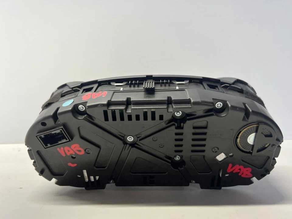  2015 VOLKSWAGEN POLO 1.4D-M SPEEDOMETER/DASH CLOCKS 6C0 920 941 C - Image 4 of 4