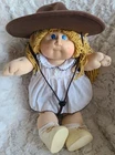 Vintage 1984 Cabbage Patch Kids Doll Coleco Xavier Roberts Signed w/ Outfit Hat