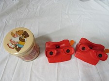 Vintage Red View Master 3D Viewer, Intl Grp, Made in USA, With 19 Picture Reels