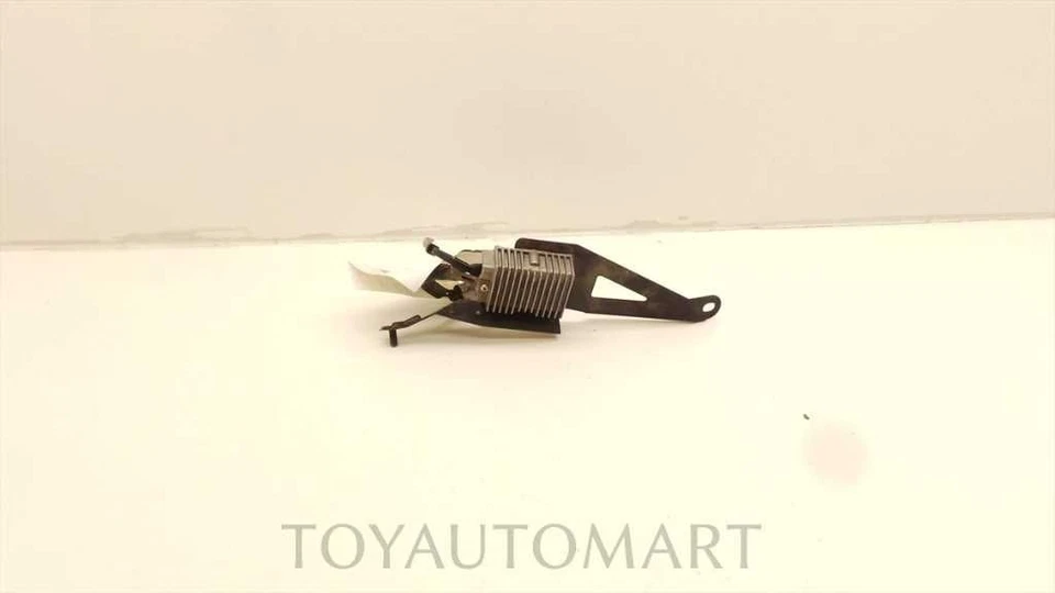 99 00 01 02 TOYOTA SOLARA RESISTER RELAY 82690-33010 - Imagem 3 de 4