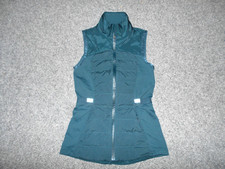 LULULEMON DOWN FOR IT ALL WOMENS 2 PINE GREEN GREY GOOSE DOWN VEST      B3