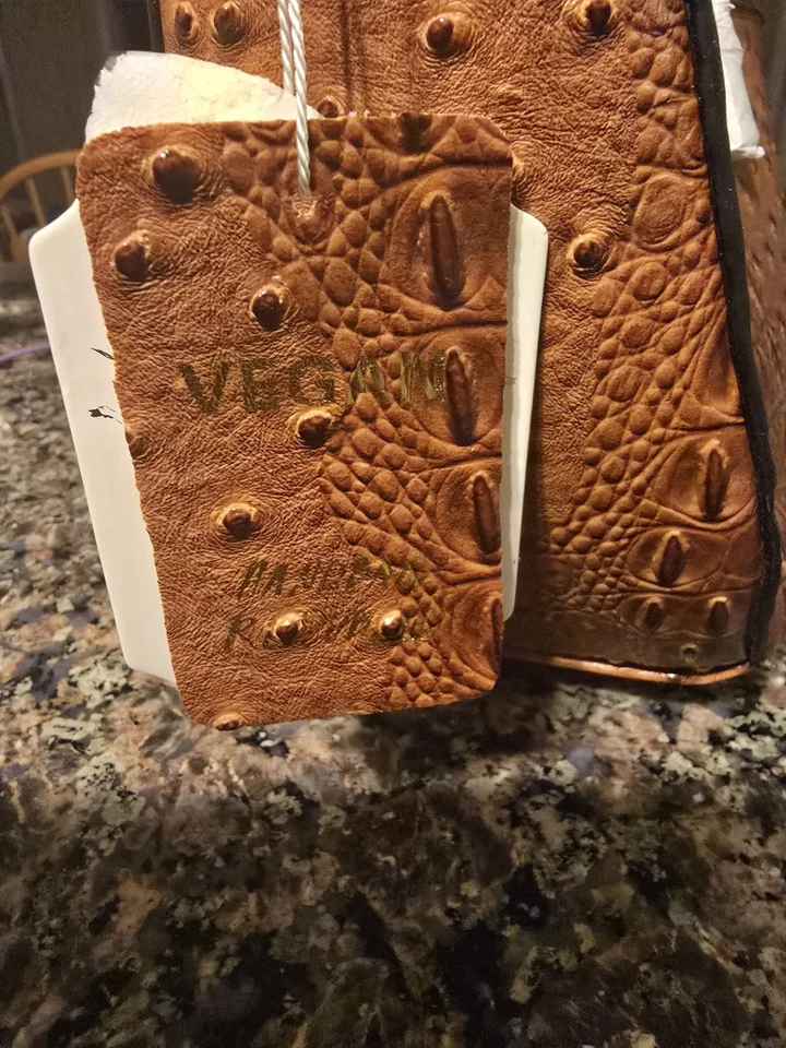 Bolso de Mano Republic Cuero Vegano Imitación Estampado Avestruz con Cartera sin asas a juego Foto 2 de 4