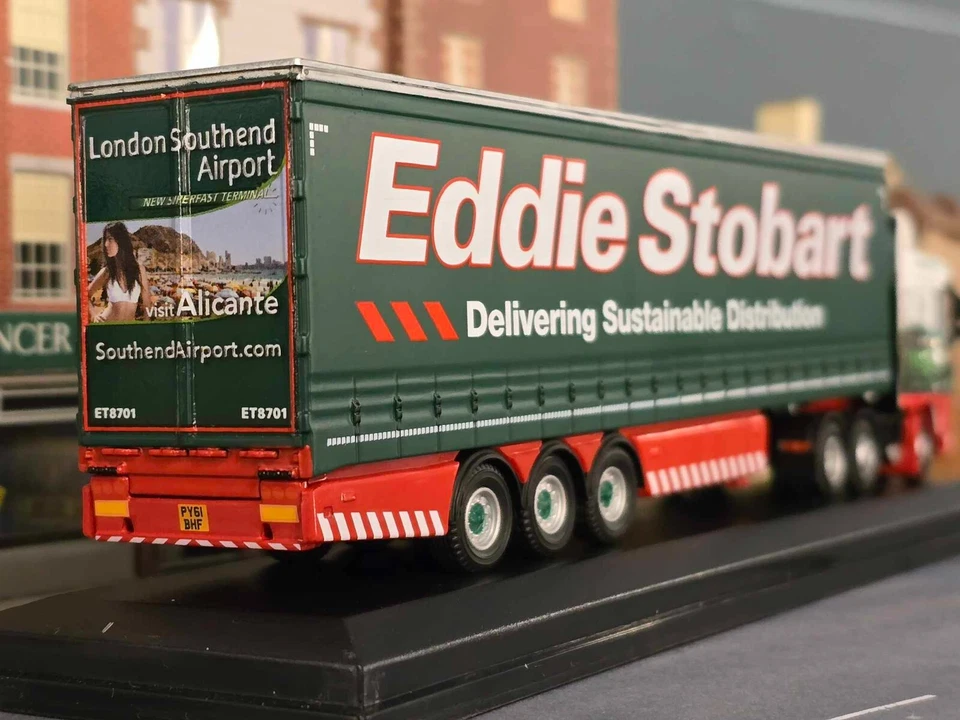 Model Eddie Stobart DAF XF105 Space Cab Lorry Tautliner Trailer Model 1:76 2011 - Image 4 of 4