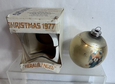 Vintage 1977 Schmid Sister Berta Hummel Christmas Ornament #4 PLEASE READ