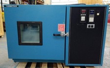 Thermotron S-5.5C  Benchtop temperature test chamber
