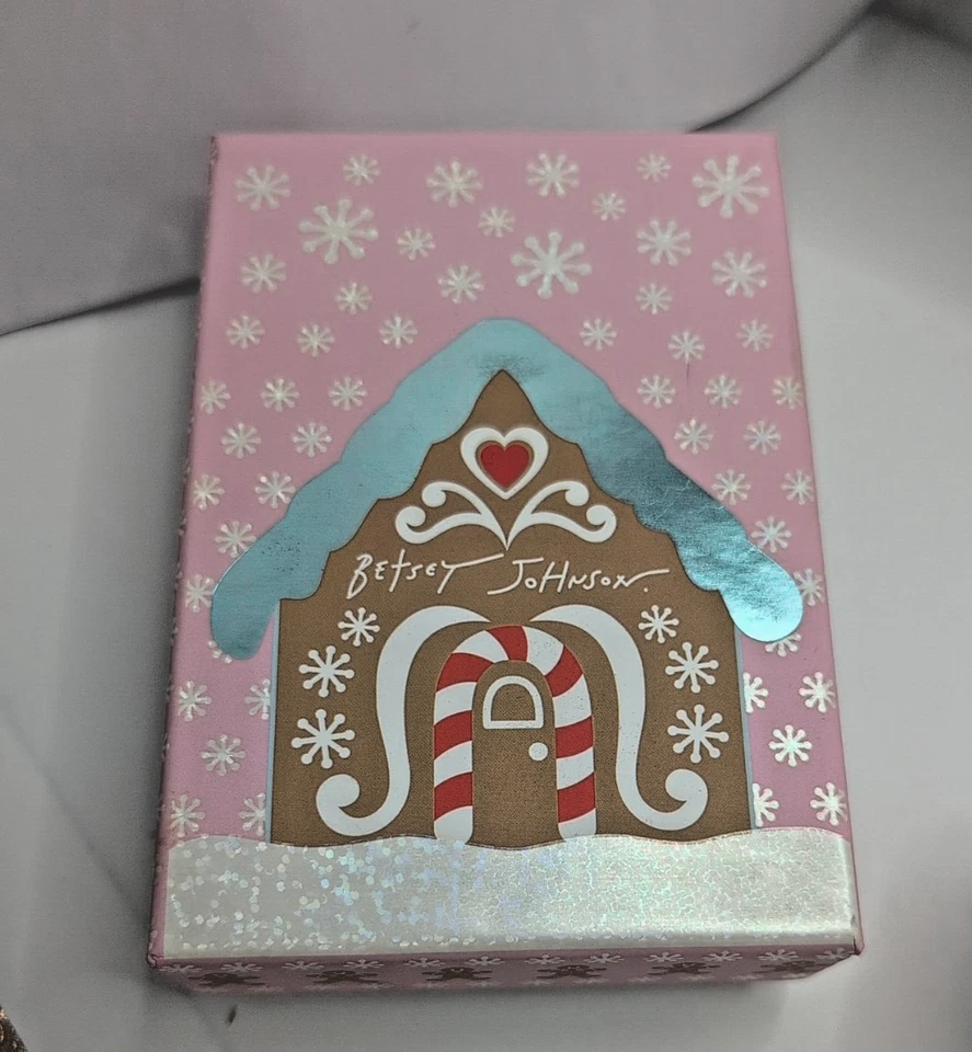 Colar Betsey Johnson Gingerbread Man & Drop Glitter Holiday NOVO com caixa de presente - Imagem 3 de 4