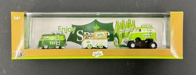 M2 Machines Auto Haulers Sprite 1960 VW Delivery Van & 1960 VW Type 2 & 1960 4x4