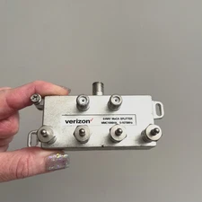 ANTRONIX OEM VERIZON  MMC1006HA 6-WAY MoCA 2.0 SPLITTER 5-1675 MHz W/ END CAPS