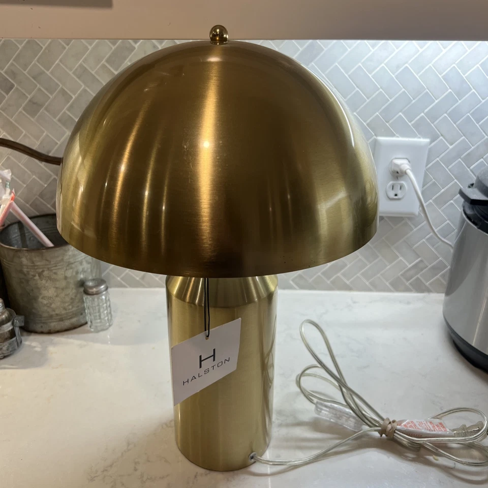 Lámpara de mesa Halston de metal con hongos de 18" de alto - dorada nueva Foto 4 de 4