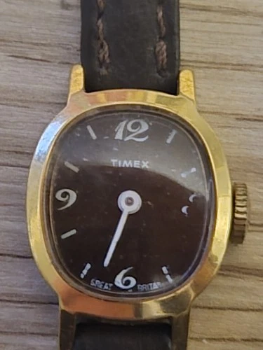 Vintage Timex Ladies Mechanical Watch Gold Tone – Made in Great Britain Working