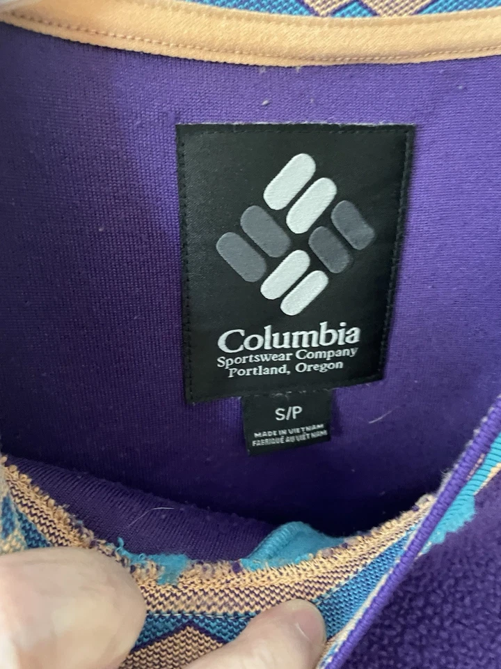 Columbia Vintage Sportswear Co. Portland Oregon. Purple Sweatshirt Sz S/P. - Image 3 of 4