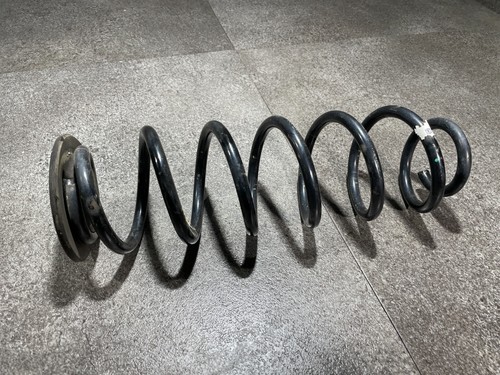 VW Golf 7 VII Feder Hinten 5Q0512149A