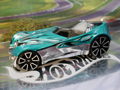 2015 Hot Wheels ETTORIUM   blue;white trap5 Multi Gift Pack Exclusive   LOOSE