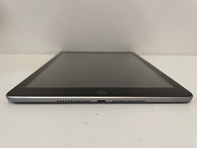 Apple iPad (6th Generation) - 32GB - Wi-Fi, 9.7in - Space Gray