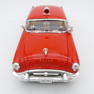 Mira 1:18 6116 Buick Century San Francisco Fire Dept. siehe Bilder EX9668A o.