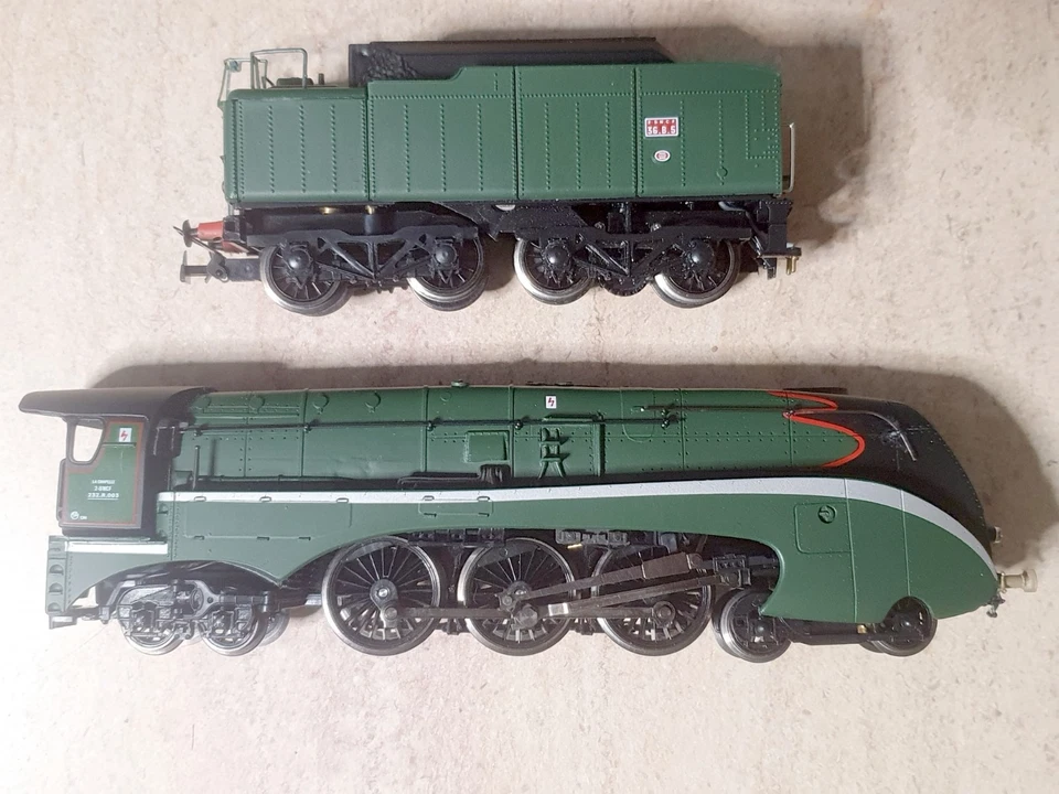 CLUB JOUEF: LOCOMOTIVE VAPEUR 232R 003 SNCF SERIE LIMITEE N°451 - Ref 824500 - Photo 4/4