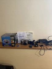 SONY Cyber-shot DSC-S75 3.3 MP Digital Camera 6X Zoom Zeiss Lens Box TESTED