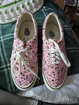 VANS Off the Wall Size 10 Men Pink Snoopy Peanuts  Sneakers New Without Box