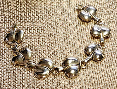 Vintage Art Deco Sterling Silver Puffy Leaf Link Bracelet 7-inch & 9g