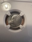 Foto 4 di 9