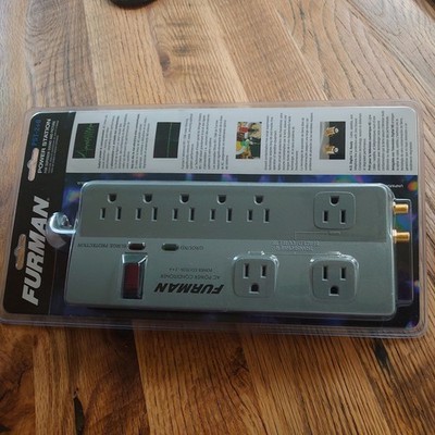 Furman PST-2+6 Power Surge Protector / Line Conditioner New Sealed w/warranty