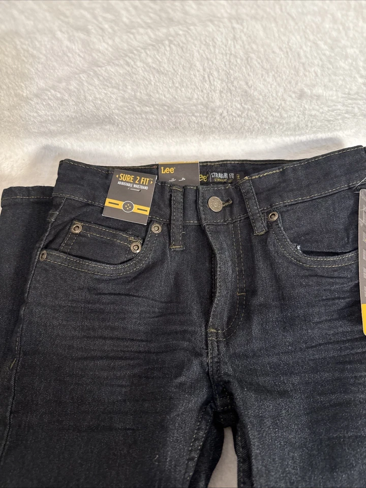 Pantalones de mezclilla Lee para niños, talla 6, pierna recta, corte regular lavado oscuro Foto 2 de 4