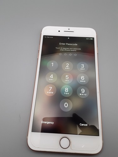 2 Apple iPhone 8 one Unlocked one 4 digit passcode - Afbeelding 2 van 14