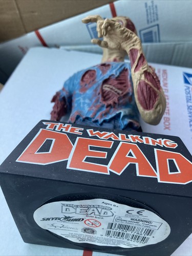 The Walking Dead ZOMBIE Bank 2013 Diamond Select 9”H - Picture 6 of 8