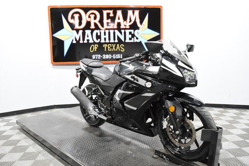 2012 Kawasaki Ninja  Dream Machines of Texas 2012 Kawasaki Ninja 250R  1098 Miles Black