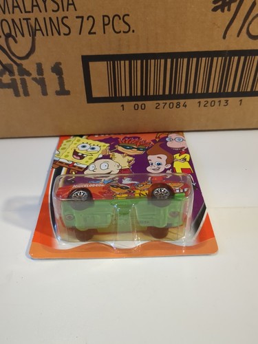 Matchbox '69 Camaro SS 396 Convertible, red, Nickelodeon, Rocket Power series AA - Picture 5 of 5