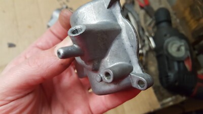 90-01 Kawasaki ZX1100 C D NINJA ZX-11 carburetor float bowl