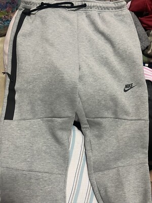 nike standard fit tapered leg