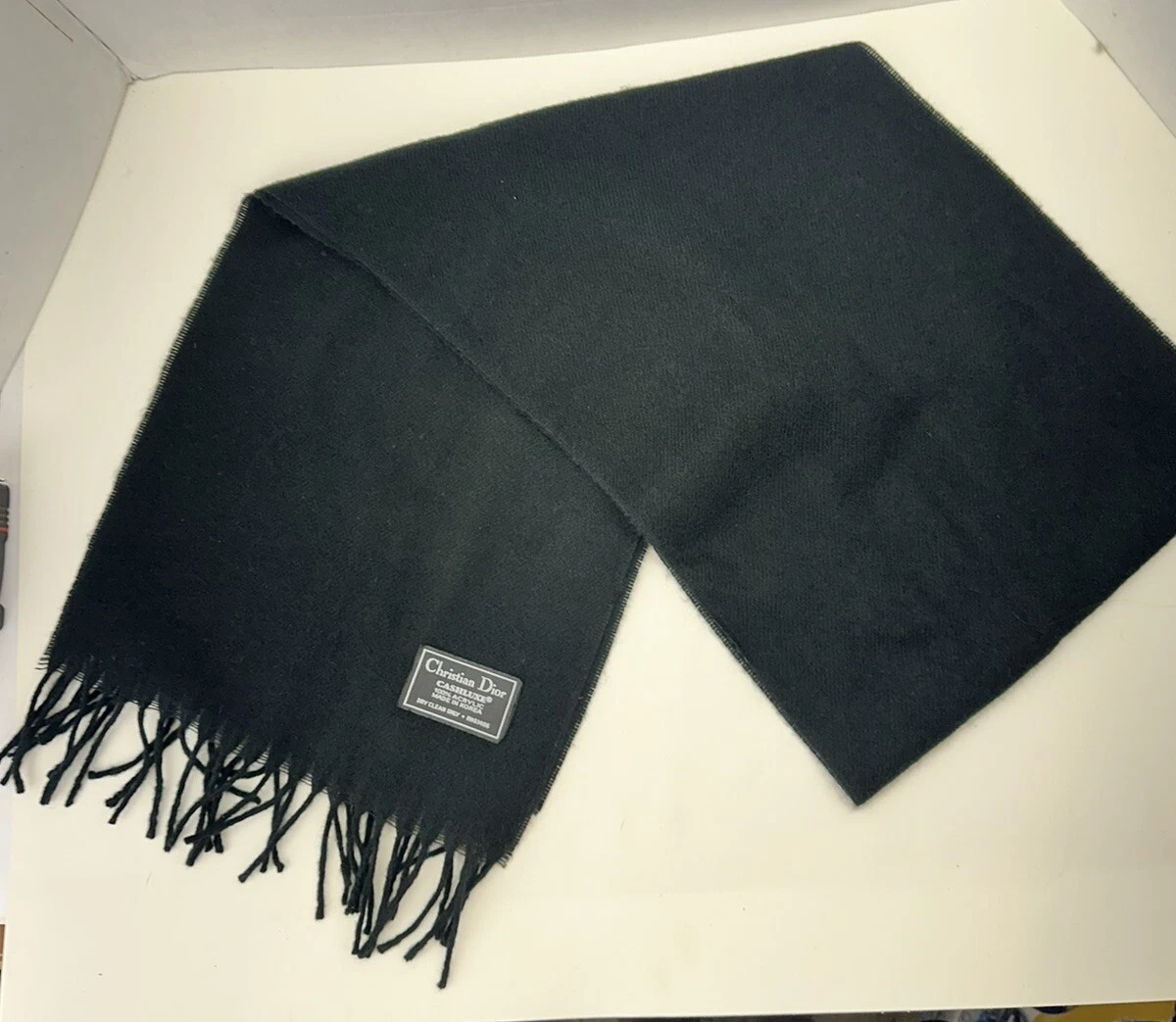 CHRISTIAN DIOR CASHLUXE 100% Acrylique Femme Foulard à franges noires AUTHENTIQUE