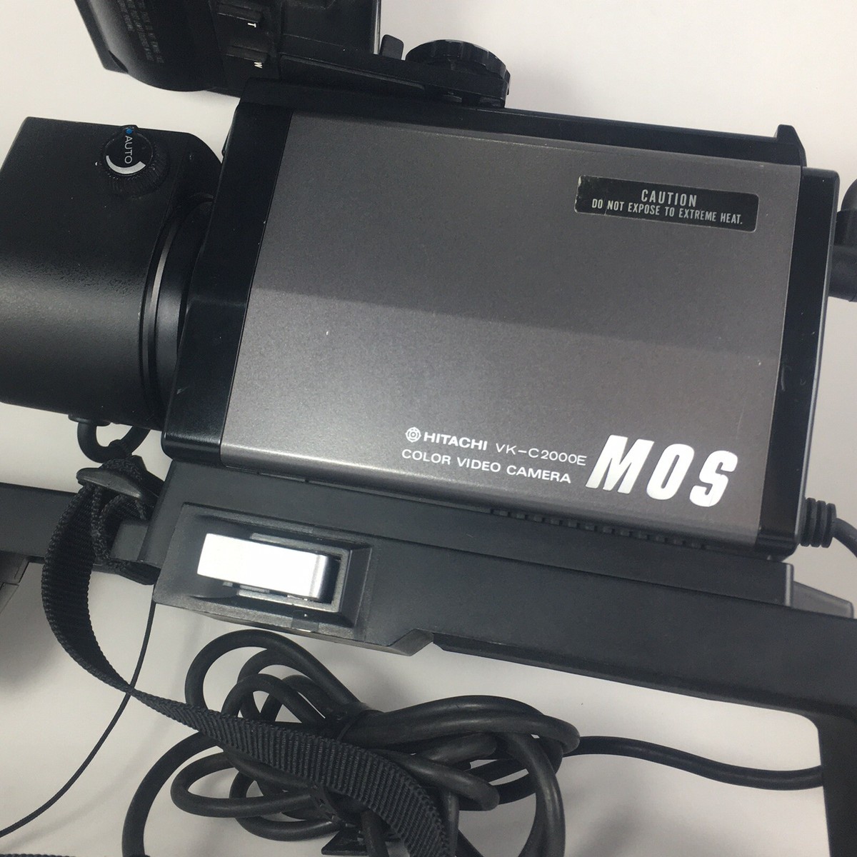 Hitachi VK-C2000 MOS Color Video Camera TV-studio TV-zoom