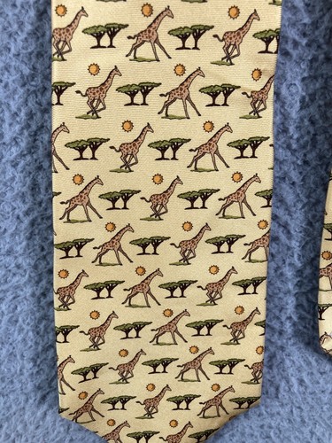 Brooks Brothers Makers Tie Men’s Yellow Safari Animal Print Giraffe Brand New - Picture 3 of 9