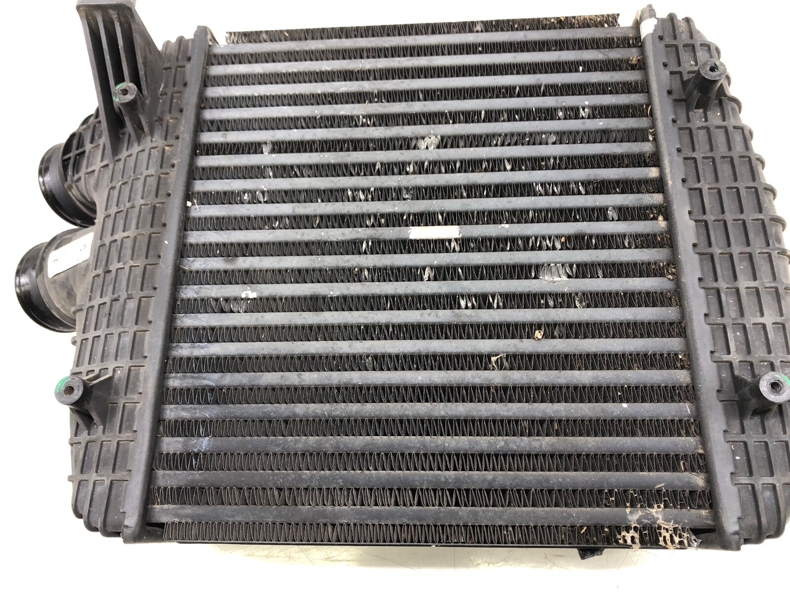 2014-2024 MASERATI GHIBLI S Q4 3.0L V6 RIGHT PASSENGER RADIATOR INTERCOOLER OEM.