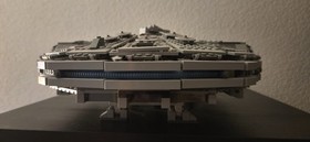 LEGO Star Wars: Millennium Falcon (75105)