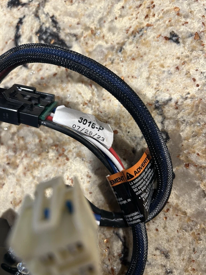 Tekonsha Voyager Electric Trailer Brake Control 16 GMC With3016-p Wiring Harnes  - Image 2 of 4