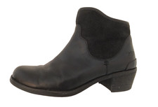 UGG Boots Womens 7 Black Leather Ankle Side Zip 1008710 Chelse Logo Penelope