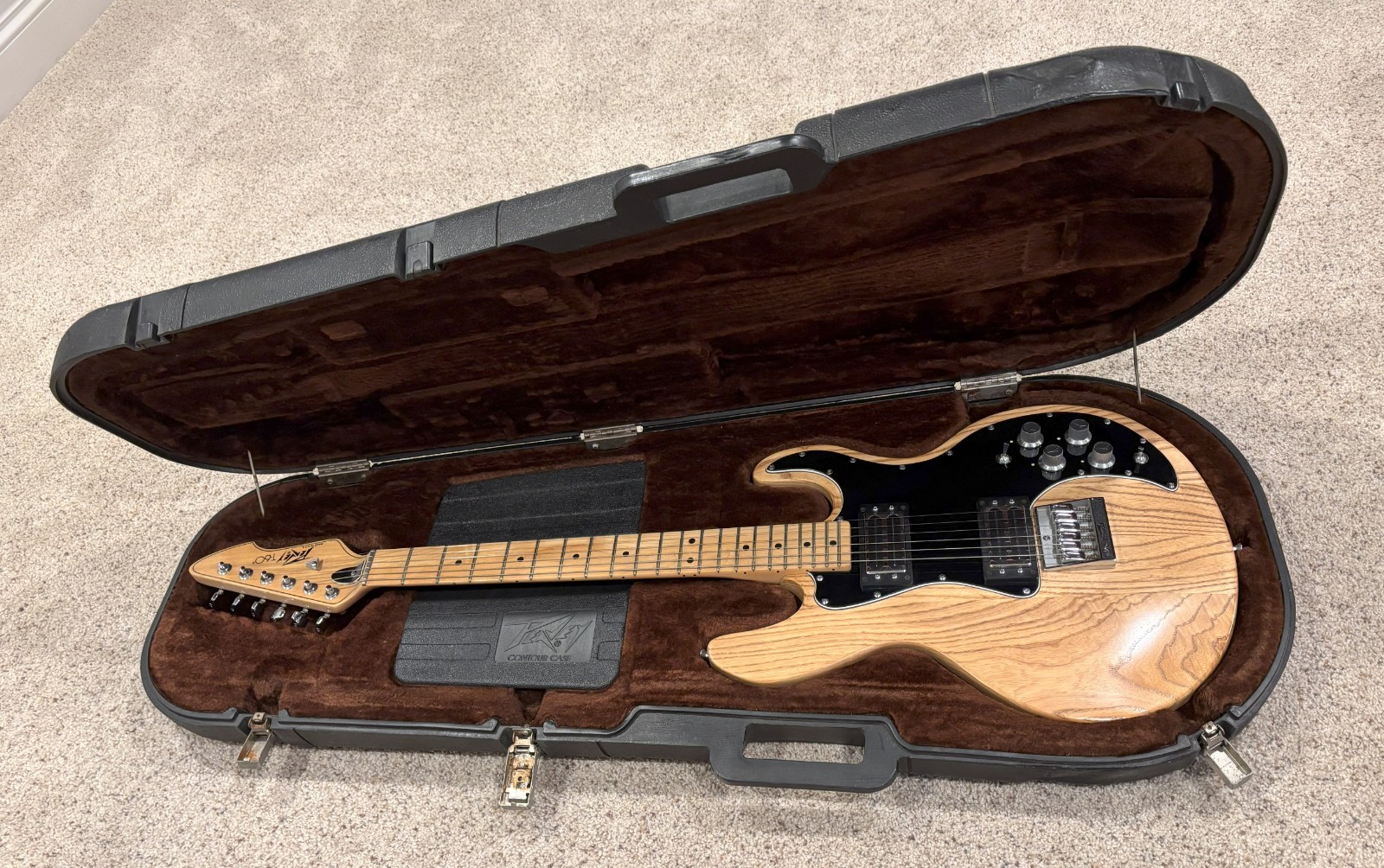 Vintage 1982 Peavey T-60 Natural Solid Body Electric Guitar & Hardshell Case USA