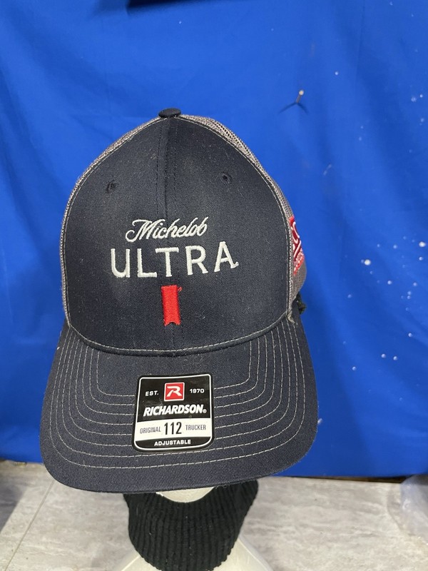 Louisiana CCA / Michelob Ultra snapback truckers hat / fishing. 
