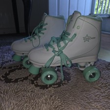 Roller Derby Roller Star 600 Quad Roller Skates White/Mint Green Size 9 EUC