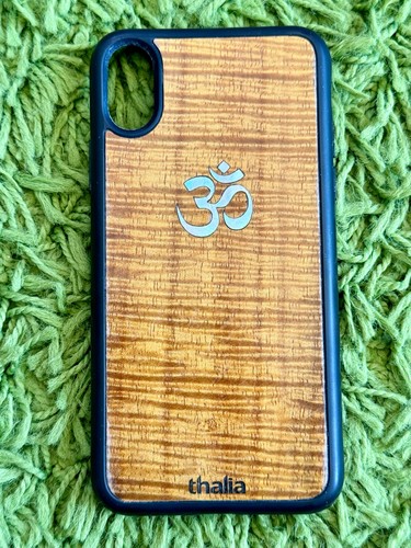 Handmade AAA Curly Koa Wood iPhone X/XS Case With "Om" Symbol Inlay by Thalia - Afbeelding 1 van 13