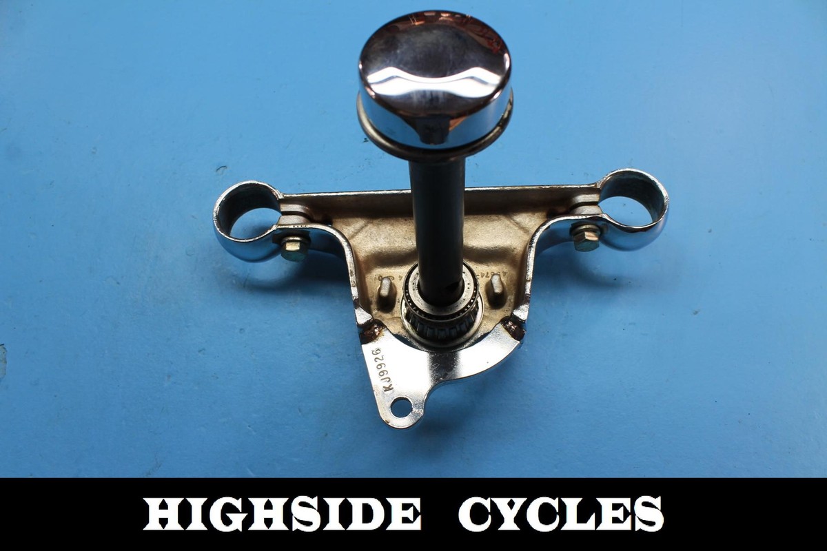 1308 93 HARLEY-DAVIDSON SOFTAIL LOWER TRIPLE TREE CLAMP STEERING