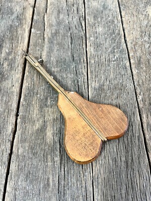 Antique Rug Hooking Shuttle - E Ross & Co. Wood Hand Hooking Tool